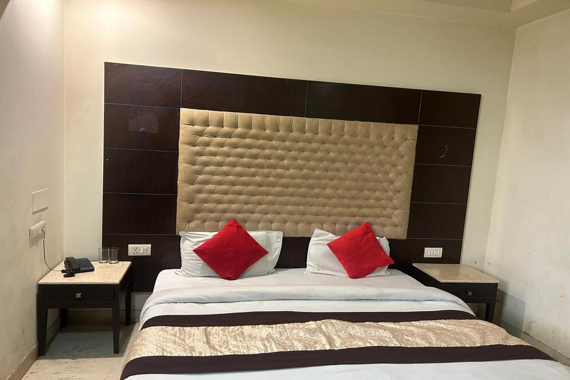 The Metropolis Guest House Near Rk Ashram Metro Station New Delhi Extérieur photo
